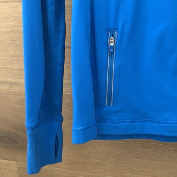 Longsleeve Turtle Neck with Zippers - Picture 8 of 9